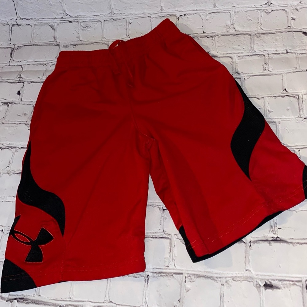 2/$12. UNDER ARMOUR athletic shorts sz6